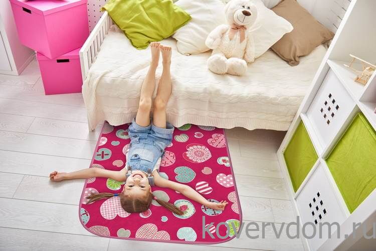 Детский развивающий 3D ковер СЕРДЕЧКИ 86107